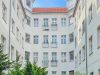 Vermietete Altbauwohnung mit 20 m² großem Garten- und Terrassenbereich in ruhiger Adlershof-Lage - Wohnhaus