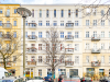 Bezugsfrei! Sanierte Berliner-Altbauwohnung mit großem Balkon in begehrter Prenzlauer Berg Kiez-Lage - Wohngebäude