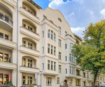 Exklusives Angebot! Geteilte Altbauwohnung mit viel Potenzial in Top Lage der Mommsenstraße, 10629 Berlin, Etagenwohnung