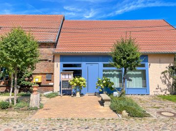 Leben wo andere Urlaub machen! — Restauriertes Bauernhaus mit drei weiteren Wohneinheiten, 14547 Beelitz, Mehrfamilienhaus
