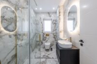 Tageslicht-Badezimmer Erdgeschoss