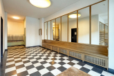 Eingangsbereich / Foyer - Wohnen im begehrten Maximilians Quartier: Moderne 2-Zimmer Wohnung mit Balkon & TG-Stellplatz