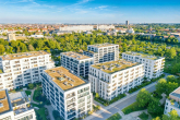 Wohnanlage - Wohnen im begehrten Maximilians Quartier: Moderne 2-Zimmer Wohnung mit Balkon & TG-Stellplatz