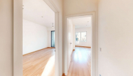 Flur - Wohnen im begehrten Maximilians Quartier: Moderne 2-Zimmer Wohnung mit Balkon & TG-Stellplatz