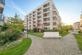 Innenhof - Wohnen im begehrten Maximilians Quartier: Moderne 2-Zimmer Wohnung mit Balkon & TG-Stellplatz