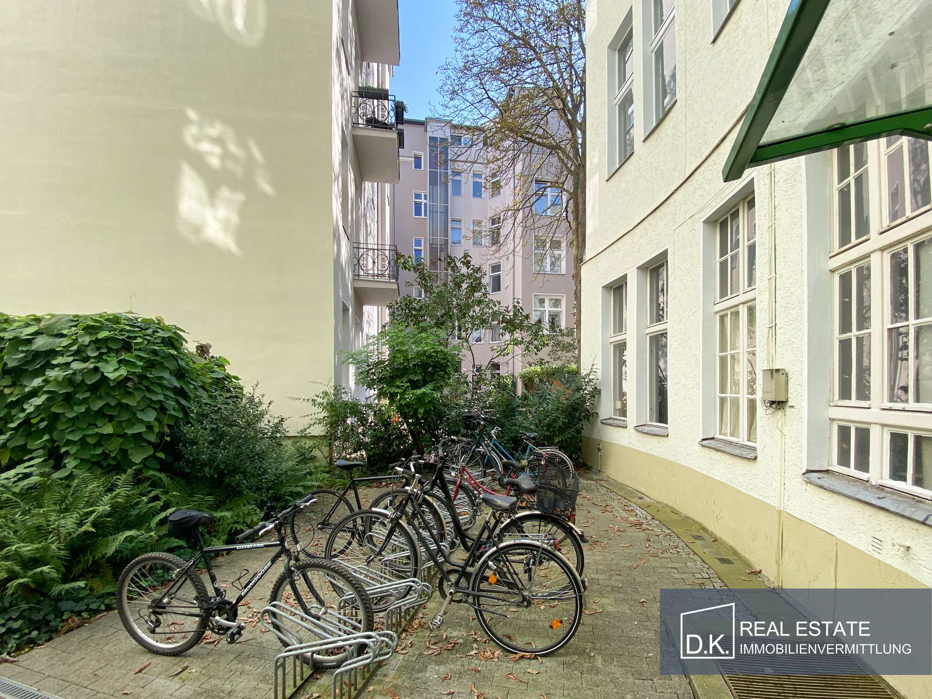 Innenhof-Fahrradstellplatz