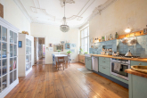 Wohnküche - Wohnen in der Belle Étage mit Blick auf den Landwehrkanal: Großzügige 4-Zimmer Wohnung mit Balkon