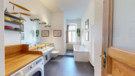 Badezimmer - Mitten im begehrten Graefekiez! Großzügige 4,5-Zimmer Altbauwohnung mit Balkon und Fahrstuhl