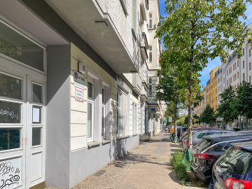Vermietete 2-Zimmer-Altbauwohnung mit Balkon im beliebten Samariterviertel, 10247 Berlin, Etagenwohnung