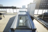 Treppe vom Dach in die obere Wohnen - Dachgeschosswohnung in Berlin