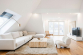 Wohnbereich - Exklusive Dachgeschoss-Maisonette in Dahlemer Villenlage mit Südwest-Terrasse und Aufzug