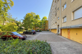 Innenhof - Stellplätze - VERMIETET!! – Reine Kapitalanlage: Praktisch geschnittene 3-Zimmer-Wohnung in Berlin-Schmargendorf