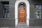 Hauseingang - Großzügige 5-Zimmer-Wohnung mit Balkon – stilvolles Wohngefühl in der City West nahe Kurfürstendamm