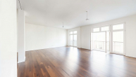 Wohnbereich - Großzügige 5-Zimmer-Wohnung mit Balkon – stilvolles Wohngefühl in der City West nahe Kurfürstendamm