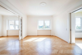 Sanierungsbeispiel Essbereich OG - Mehrgenerationen-Traum: Zweifamilienhaus nahe Baumschulenweg mit Entwicklungsbedarf und Potenzial!