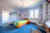Schlafzimmer OG - Mehrgenerationen-Traum: Zweifamilienhaus nahe Baumschulenweg mit Entwicklungsbedarf und Potenzial!