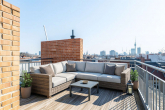 Visualisierung Dachterrasse - Rooftop-Terrasse und Fernsehturmblick: 4,5 Zimmer Dachgeschosswohnung im Winsviertel Prenzlauer Berg