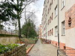 Charmante Zwei-Zimmer-Wohnung mit Balkon in begehrter Schöneberg-Lage nahe U-Bhf Innsbrucker Platz - Hinterhof