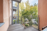 Balkon Hofseite - Stilvolle Altbauwohnung zwischen Bötzow- und Samariterkiez: Großzügige 4-Zimmer mit 2 Balkonen