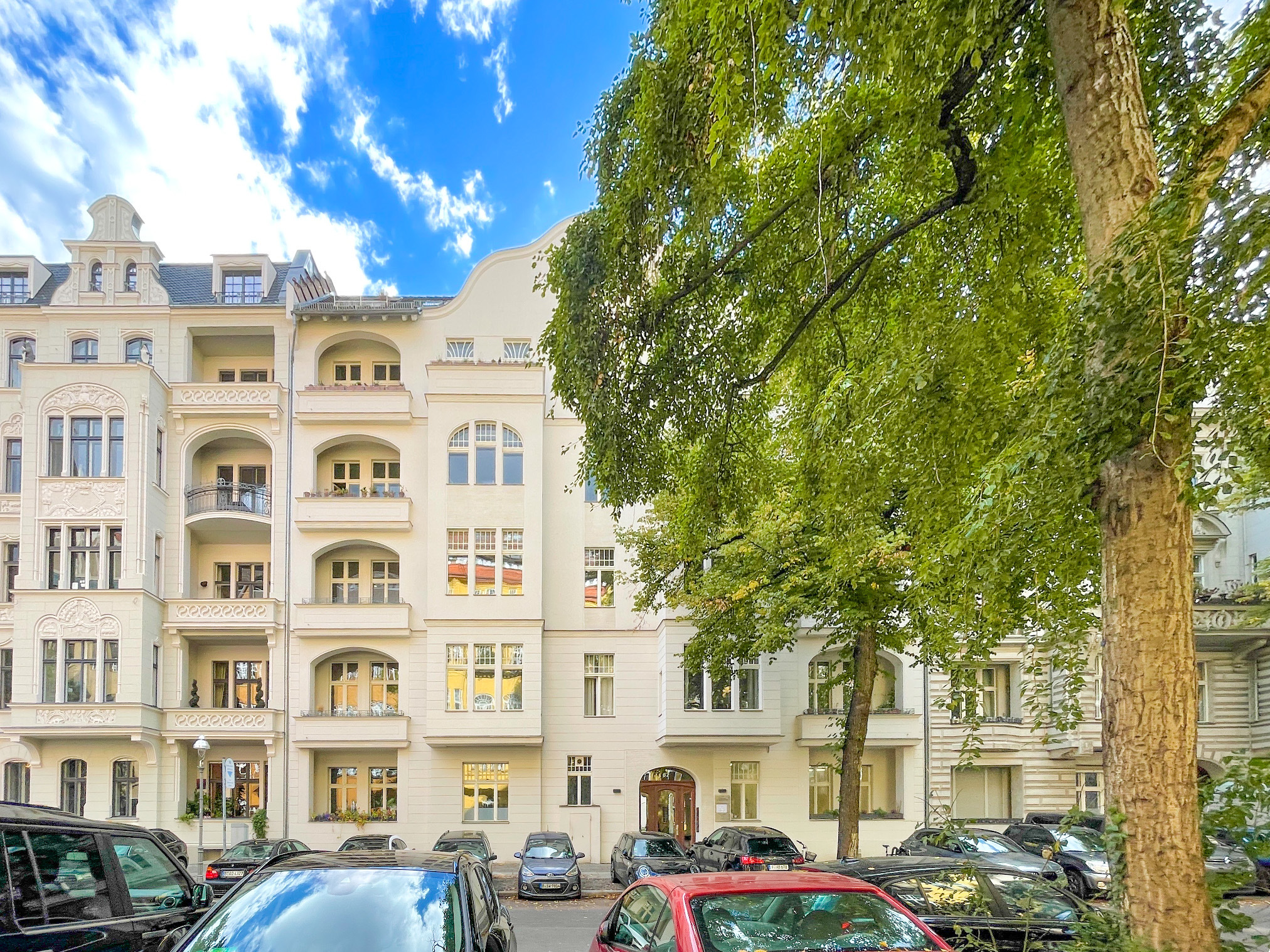 Wohngebäude/ Vorderhaus