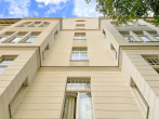 Fassade - Einzigartiges Potenzial in exklusiver Lage: Geteilte Altbauwohnung in der Mommsenstraße