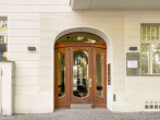 Eingang - Einzigartiges Potenzial in exklusiver Lage: Geteilte Altbauwohnung in der Mommsenstraße