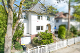 Wohnhaus - Exklusive Villenlage Nikolassee – Charaktervolles Einfamilienhaus mit Gartenidylle für die Familie